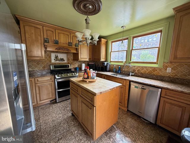 1516 NORTH ST, Philadelphia, PA 19130