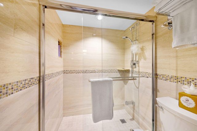 311 SE 3RD Street SE 207, Dania Beach, FL 33004