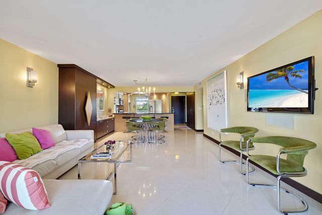 311 SE 3RD Street SE 207, Dania Beach, FL 33004