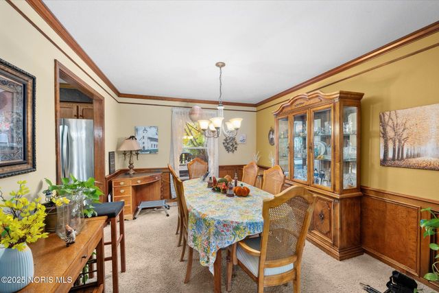 6025 Hawthorne Drive, Sylvania, OH 43560