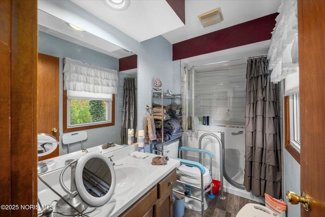 6025 Hawthorne Drive, Sylvania, OH 43560