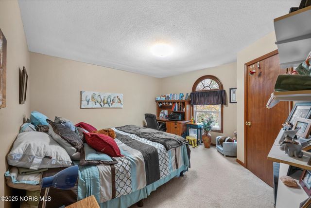 6025 Hawthorne Drive, Sylvania, OH 43560