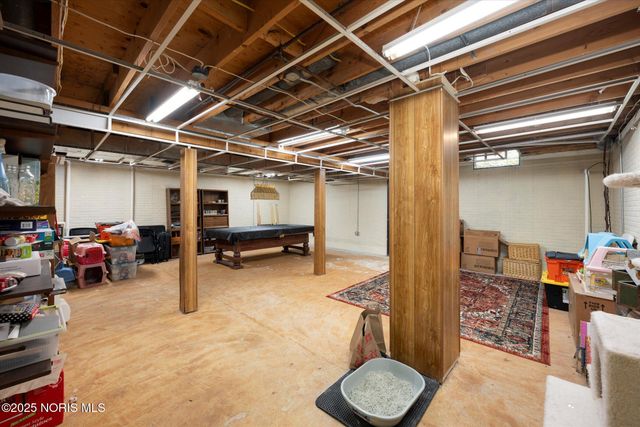 6025 Hawthorne Drive, Sylvania, OH 43560