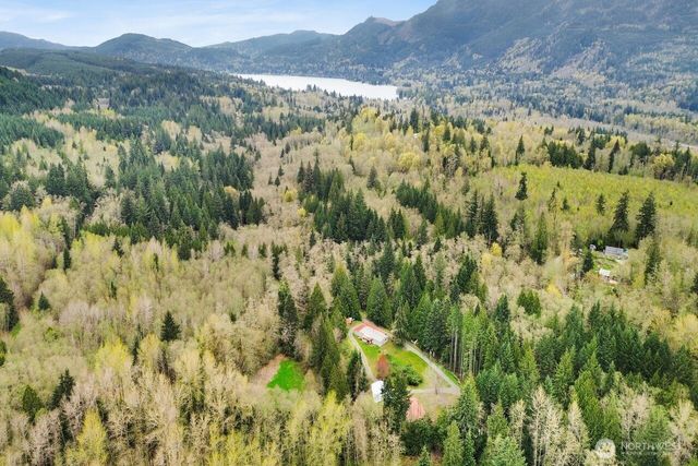 1120 Shaw Road, Bellingham, WA 98229