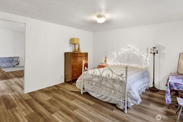 1120 Shaw Road, Bellingham, WA 98229