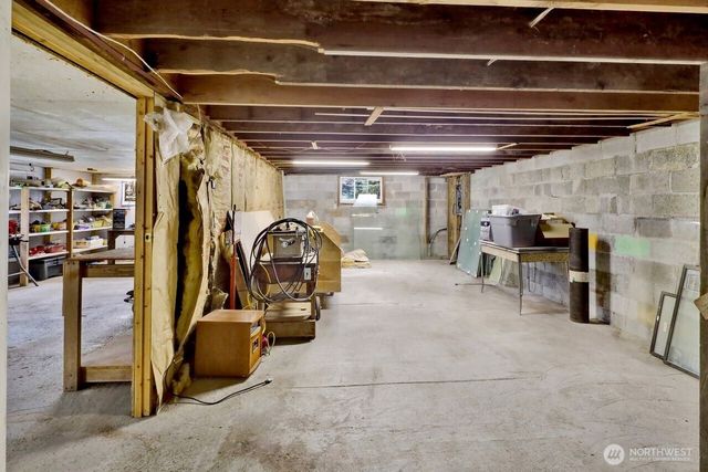 1120 Shaw Road, Bellingham, WA 98229