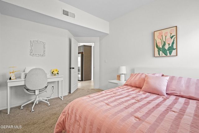 528 CEDARWOOD Avenue, El Paso, TX 79928