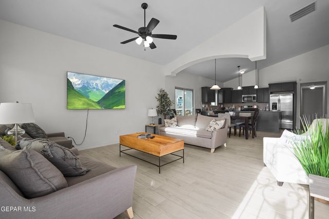 528 CEDARWOOD Avenue, El Paso, TX 79928