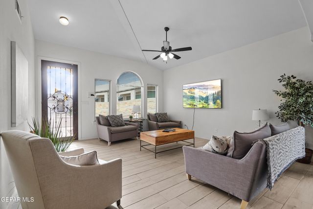 528 CEDARWOOD Avenue, El Paso, TX 79928