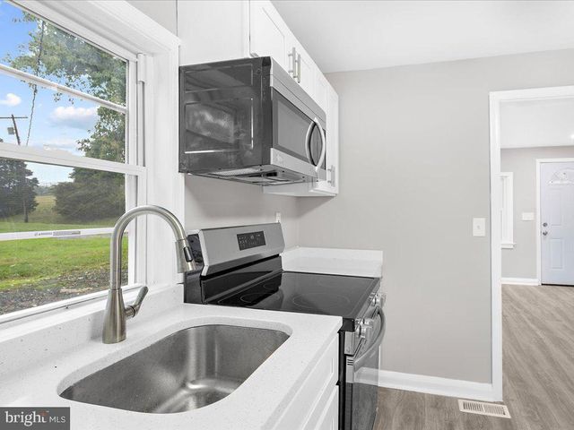 17411 N SETON AVE, Emmitsburg, MD 21727