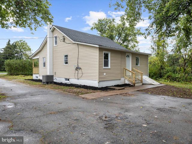 17411 N SETON AVE, Emmitsburg, MD 21727