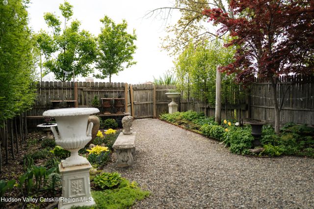 345 State Street, Hudson, NY 12534