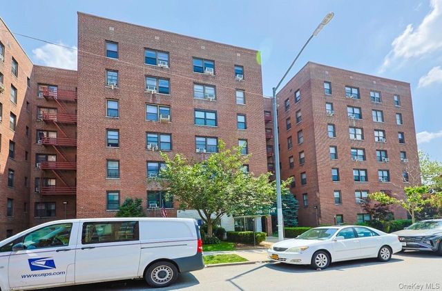 83-85 116th Street 3K, Kew Gardens, NY 11418