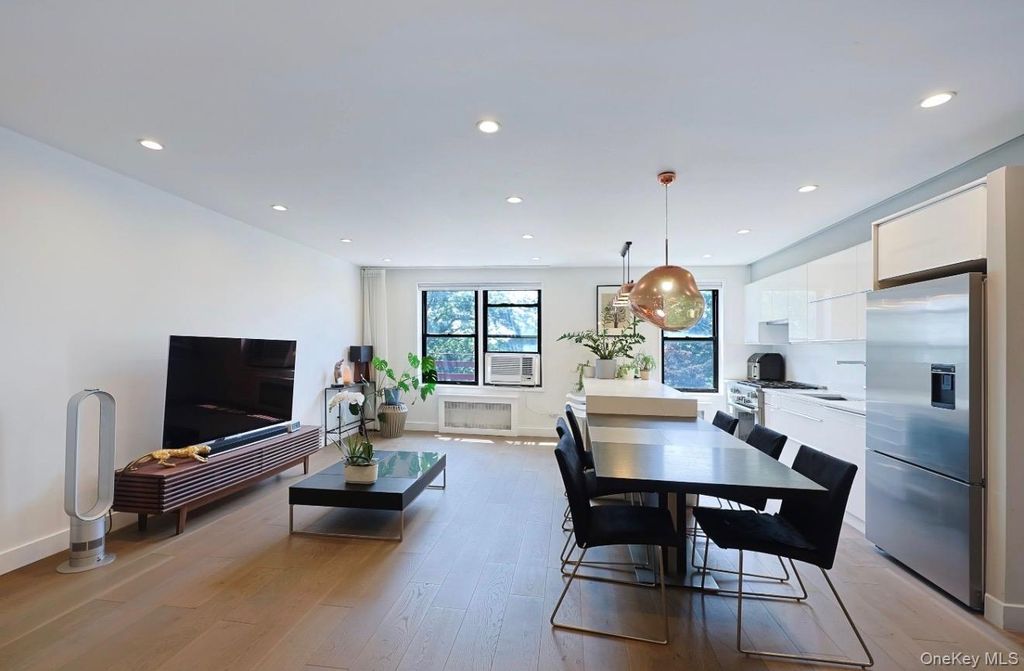 83-85 116th Street 3K, Kew Gardens, NY 11418