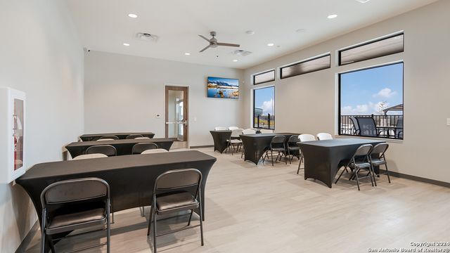 5442 Trinity Coal, San Antonio, TX 78253