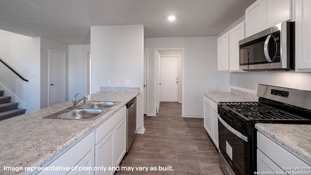 5442 Trinity Coal, San Antonio, TX 78253