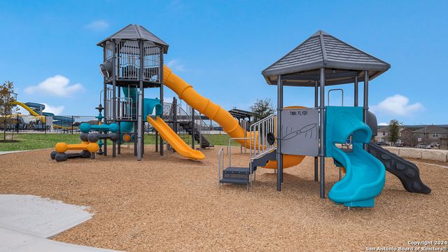 5442 Trinity Coal, San Antonio, TX 78253