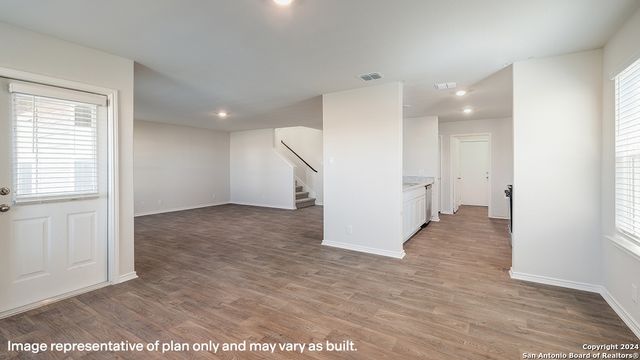 5442 Trinity Coal, San Antonio, TX 78253