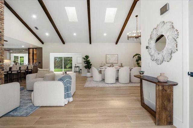 5600 SW 195th Terrace, Southwest Ranches, FL 33332