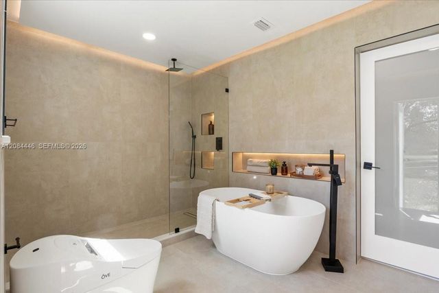 5600 SW 195th Terrace, Southwest Ranches, FL 33332