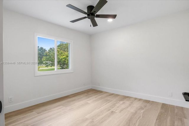 5600 SW 195th Terrace, Southwest Ranches, FL 33332