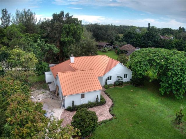 5600 SW 195th Terrace, Southwest Ranches, FL 33332