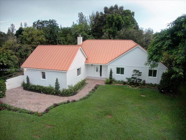 5600 SW 195th Terrace, Southwest Ranches, FL 33332