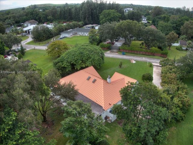 5600 SW 195th Terrace, Southwest Ranches, FL 33332