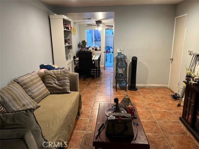 2227 N Broadway K, Santa Ana, CA 92706