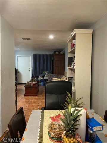 2227 N Broadway K, Santa Ana, CA 92706