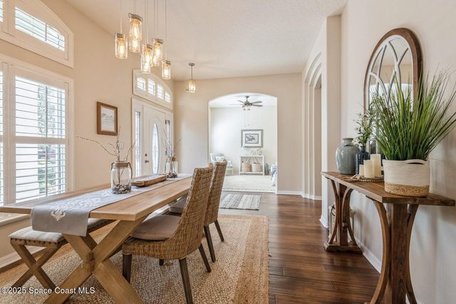 8018 Kingswood Way, Melbourne, FL 32940