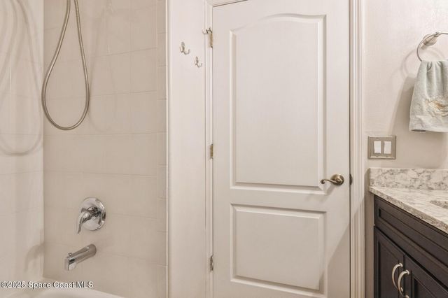 8018 Kingswood Way, Melbourne, FL 32940