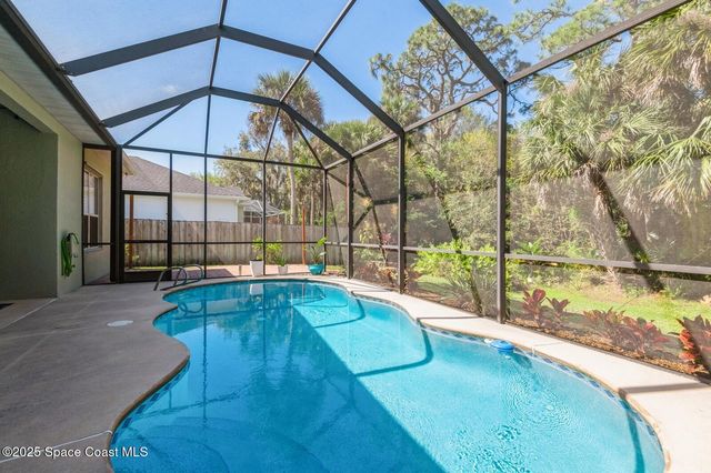 8018 Kingswood Way, Melbourne, FL 32940