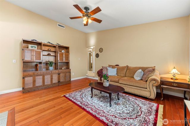 2512 S 361 Street, Federal Way, WA 98003