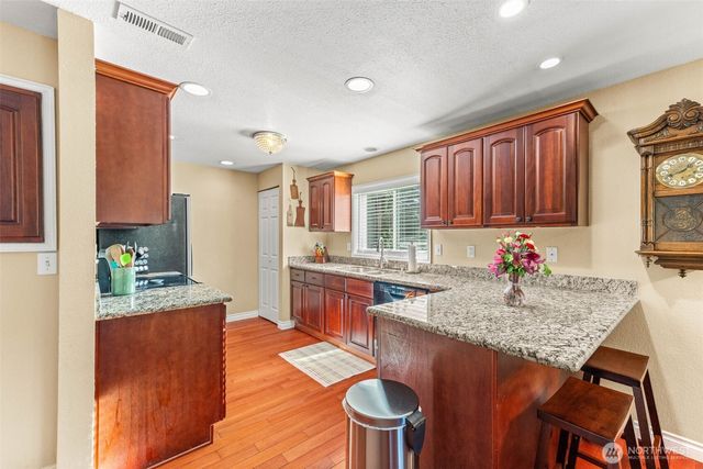2512 S 361 Street, Federal Way, WA 98003