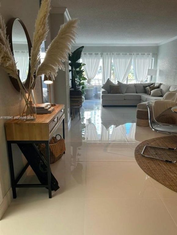 1985 S Ocean Dr 2B, Hallandale Beach, FL 33009