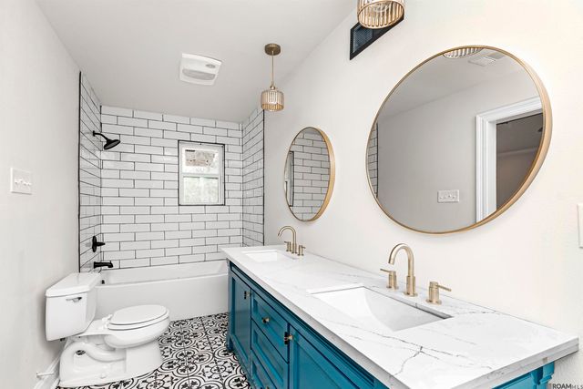 275 E Riveroaks Dr, Baton Rouge, LA 70815