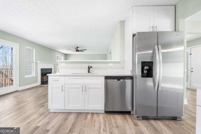 3948 Old Lantern Drive, Lithonia, GA 30038