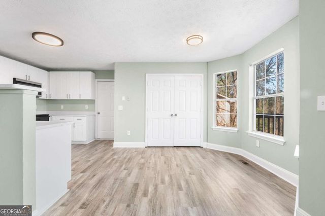 3948 Old Lantern Drive, Lithonia, GA 30038