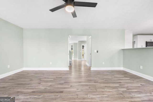 3948 Old Lantern Drive, Lithonia, GA 30038