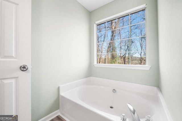 3948 Old Lantern Drive, Lithonia, GA 30038