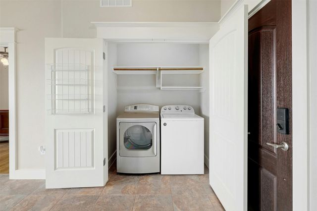 17720 Maritime Point DR 101, Jonestown, TX 78645