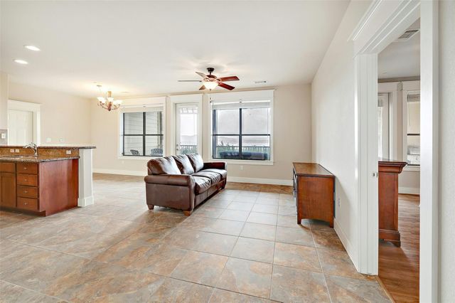 17720 Maritime Point DR 101, Jonestown, TX 78645