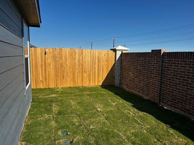 12443 Lost Rock Drive, Rhome, TX 76078