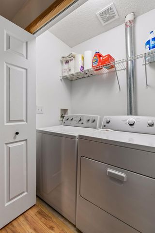 8829 Brunswick Path 1204, Inver Grove Heights, MN 55076