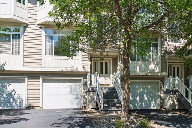 8829 Brunswick Path 1204, Inver Grove Heights, MN 55076