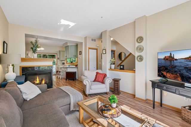8829 Brunswick Path 1204, Inver Grove Heights, MN 55076