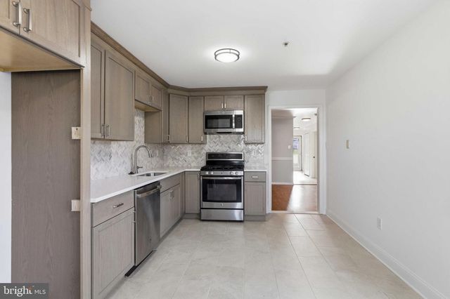 104 SHANNON CT, Warwick, PA 18974