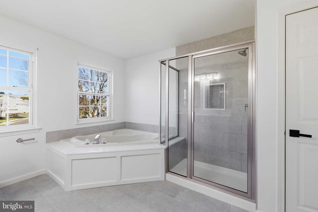 104 SHANNON CT, Warwick, PA 18974