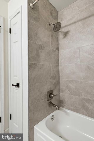 104 SHANNON CT, Warwick, PA 18974